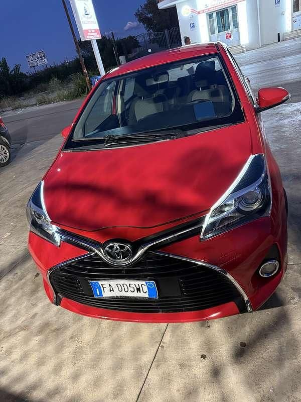 Usata Toyota Yaris 69 CV (50 kW) 2015 Berlina