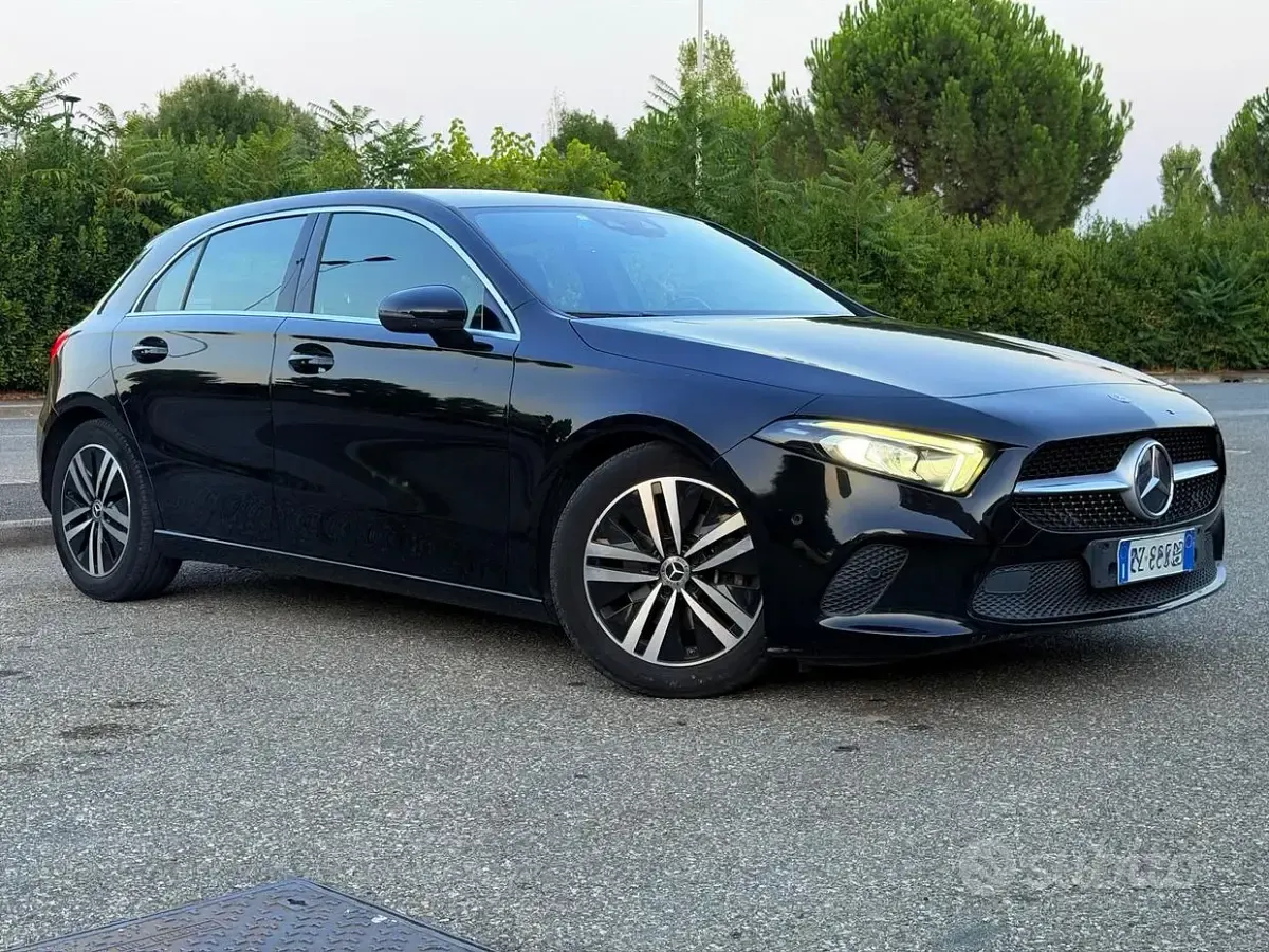 Usata Mercedes A200 Executive 150 CV (110 kW) 2019 Nero Berlina