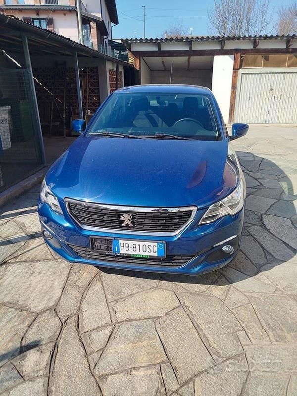 Usata Peugeot 301 82 CV (60 kW) 2018 Blu Berlina
