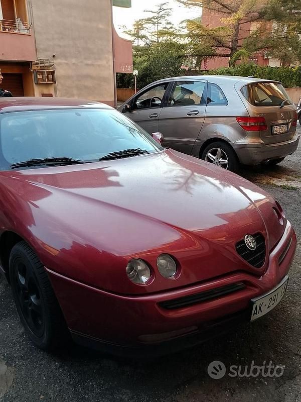 Usata Alfa Romeo GTV 150 CV (110 kW) 1996 Rosso Coupé