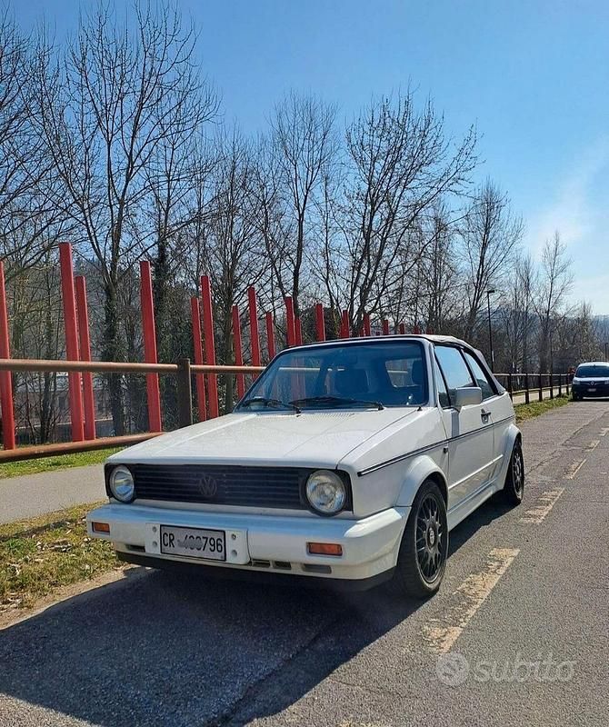 Usata VW Golf Cabriolet 98 CV (72 kW) 1993 Cabrio