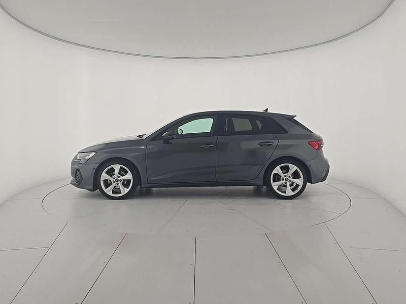 Usata Audi A3 Sportback S-Line 150 CV (110 kW) 2025 Grigio Utilitaria