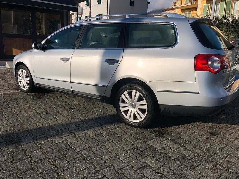 Occasion VW Passat Highline 169 PK (124 kW) 2006 Zilver Stationwagen