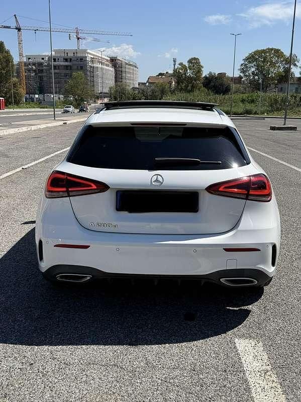 Usata Mercedes A200 AMG line 150 CV (110 kW) 2019 Bianco Berlina