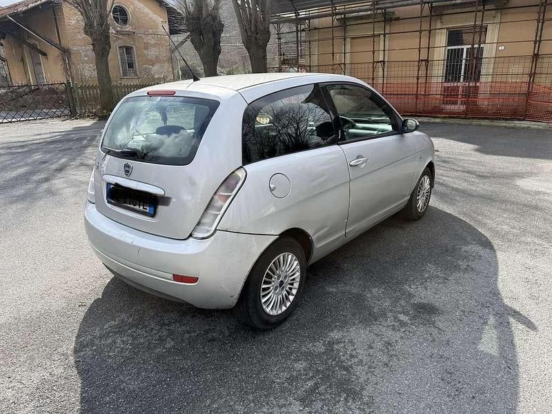 Usata Lancia Ypsilon 77 CV (56 kW) 2007 Utilitaria