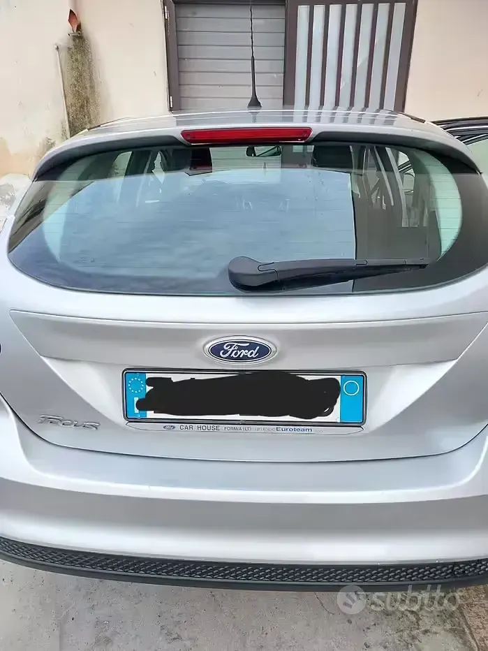 Usata Ford Focus 105 CV (77 kW) 2011 Berlina
