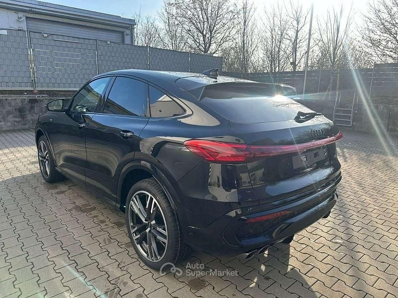Nuova Audi Q5 Sportback S-Line 204 CV (150 kW) 2026 Nero SUV