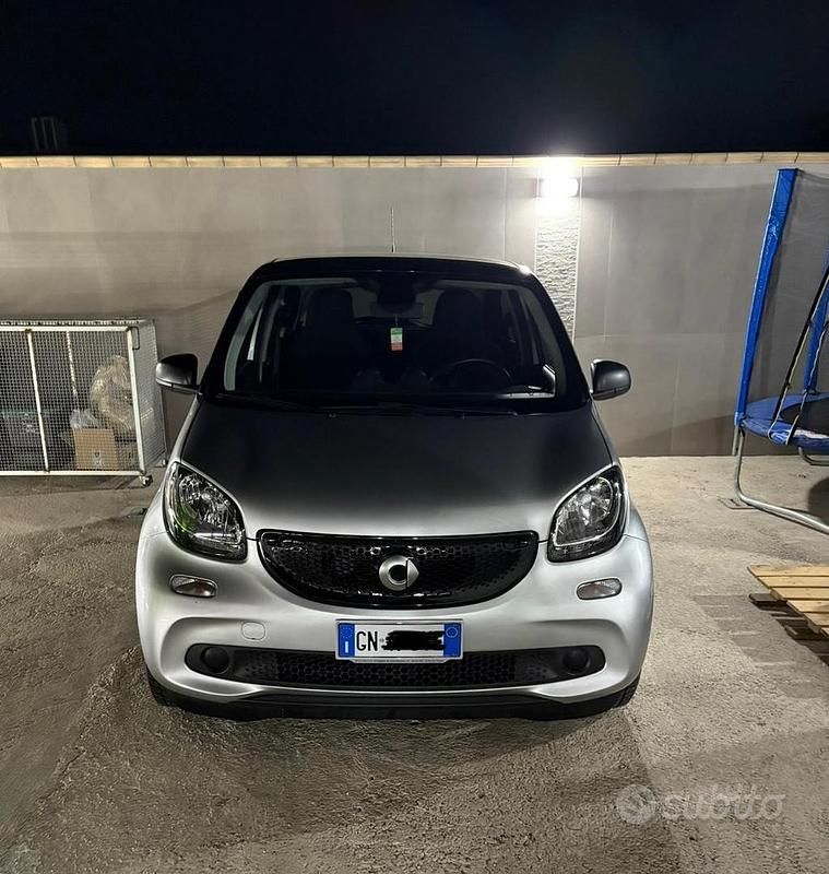 Usata Smart ForFour 90 CV (66 kW) 2018 Utilitaria