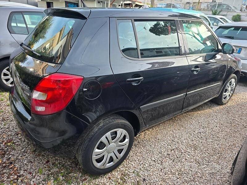 Usata Skoda Fabia Ambition 86 CV (63 kW) 2012 Nero Utilitaria