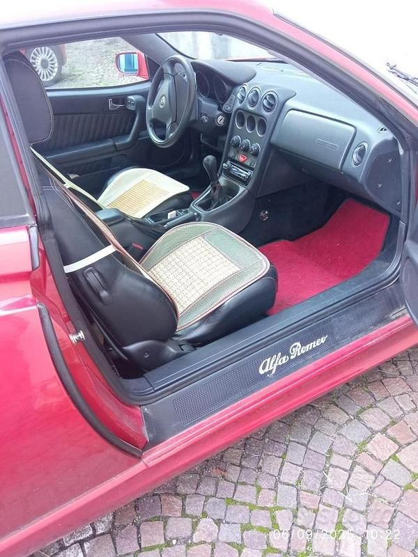 Usata Alfa Romeo GTV 150 CV (110 kW) 2002 Rosso Coupé