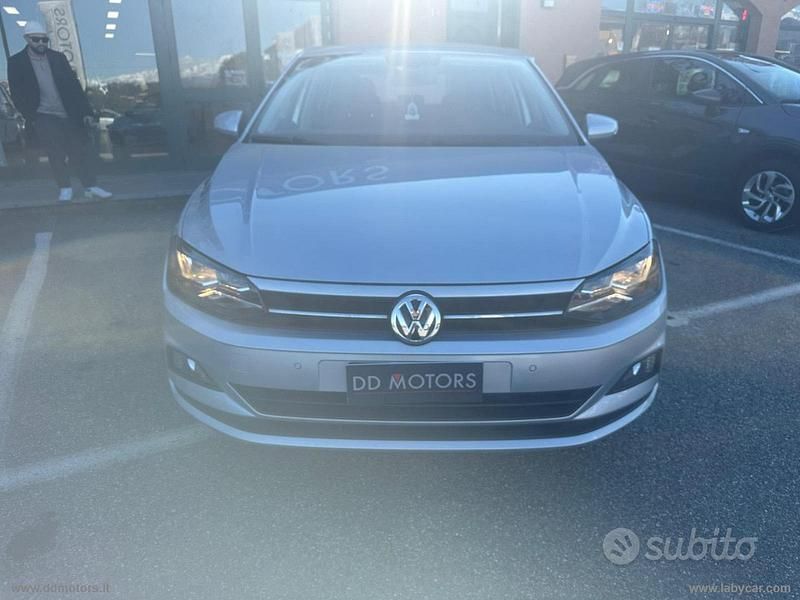 Usata VW Polo Highline 95 CV (69 kW) 2019 Argento Utilitaria