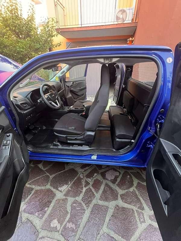 Usata Isuzu D-Max 163 CV (119 kW) 2021 Blu/azzurro SUV