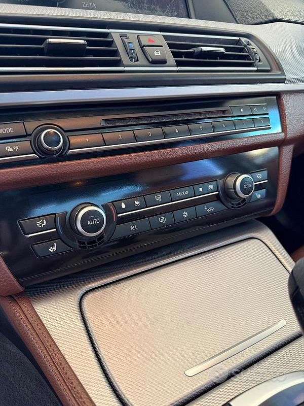 Usata BMW 520 184 CV (135 kW) 2012 Bianco Berlina