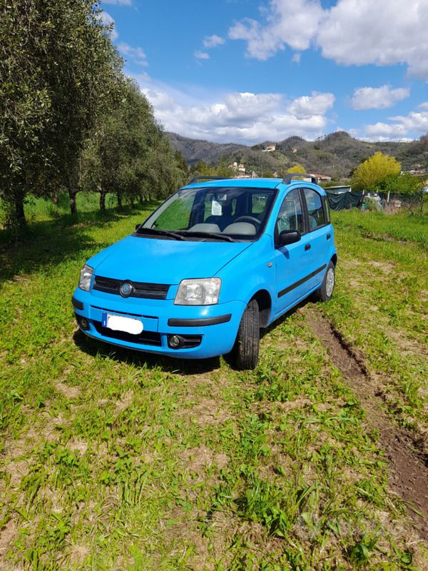 Usata 2004 Fiat Panda Emotion Due volumi | 2900 € (Buon prezzo) - Immagine 1/4