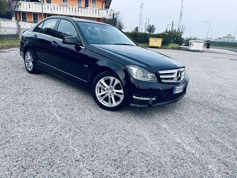 Usata Mercedes C220 Avantgarde 170 CV (125 kW) 2013 Other Berlina