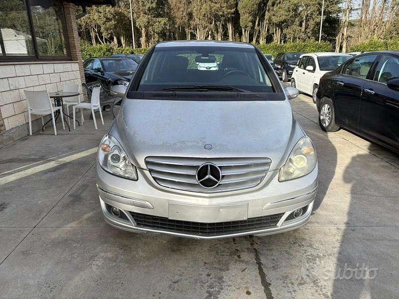 Usata Mercedes B200 Chrome 2006 Azzurro Monovolume