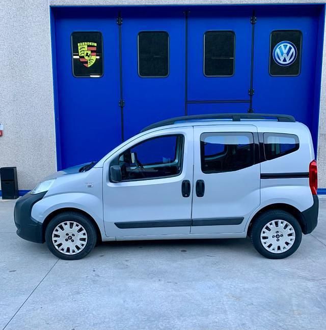 Usata Citroën Nemo 75 CV (55 kW) 2011 Argento Monovolume