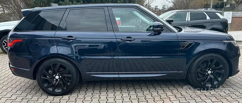 Käytetty Land Rover Range Rover Sport HSE Dynamic 249 HP (183 kW) 2019 Sininen Katumaasturi
