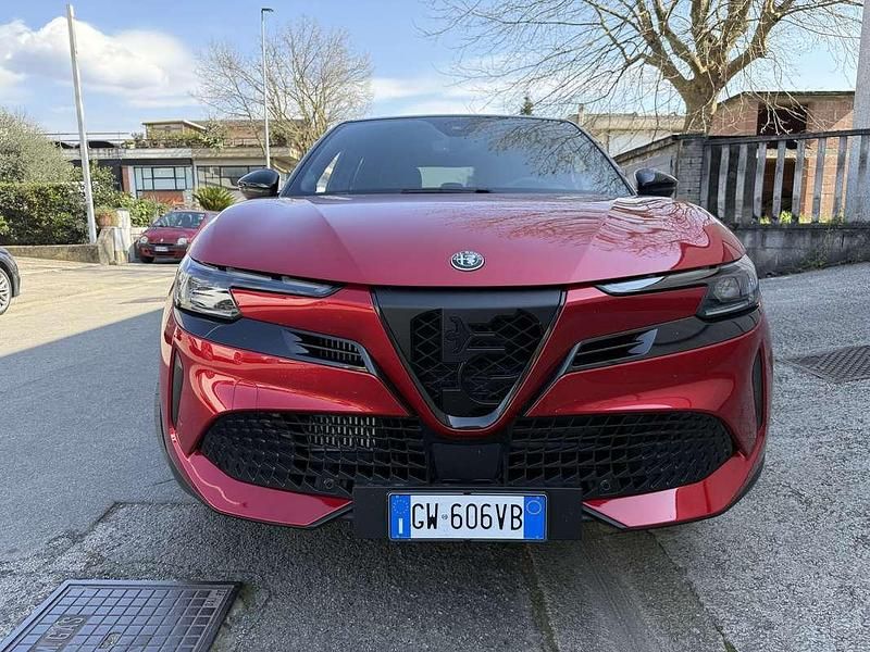 Usata 2024 Alfa Romeo Junior Edizione Speciale SUV | 27.100 € (Ottimo prezzo) - Immagine 1/4