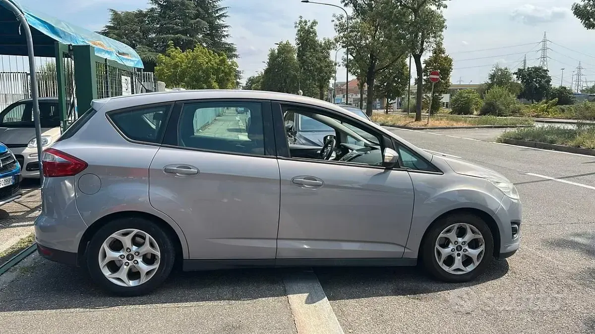 Usata Ford C-MAX Titanium 116 CV (85 kW) 2012 Beige Monovolume