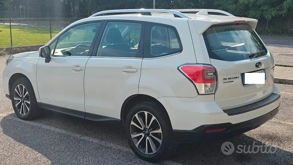 Usata Subaru Forester Sport 147 CV (108 kW) 2017 Bianco SUV
