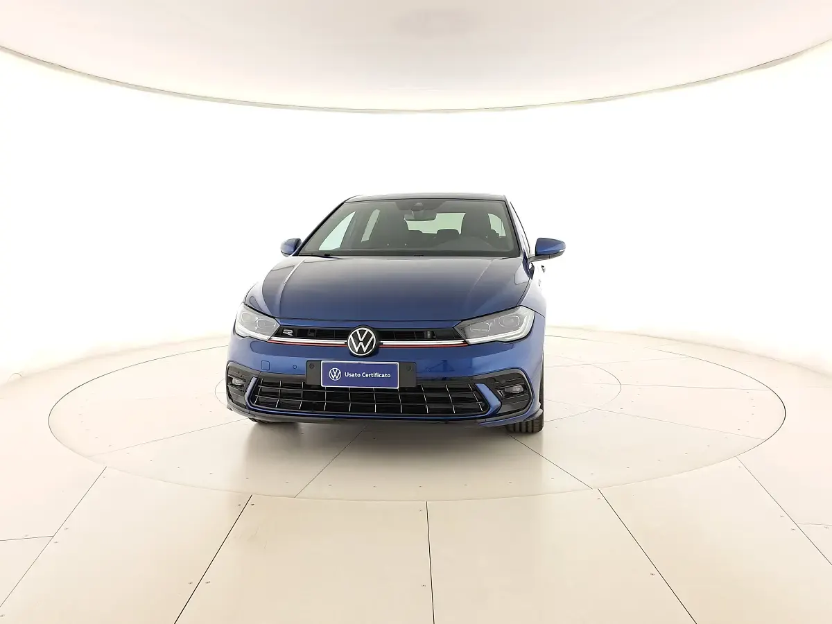 Usata VW Polo R-line 95 CV (69 kW) 2022 Reef blue metallizzato Utilitaria