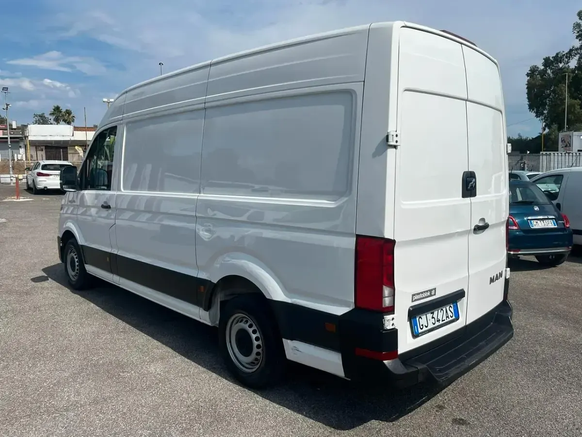 Usata MAN TGE 140 CV (102 kW) 2022 Bianco Furgone