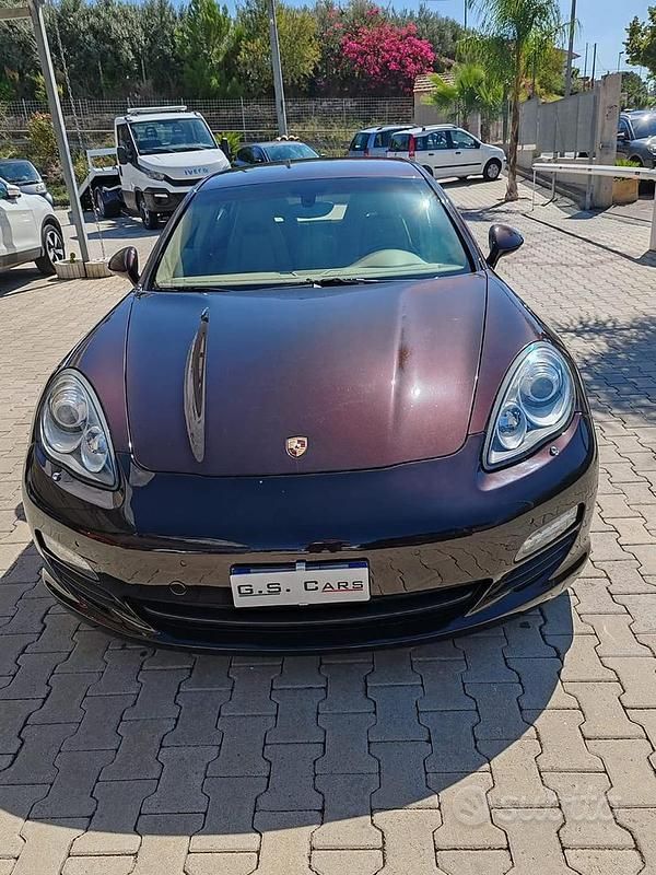 Marrone Usata 2012 Porsche Panamera Coupé | 25.990 € (Ottimo prezzo) - Immagine 1/4