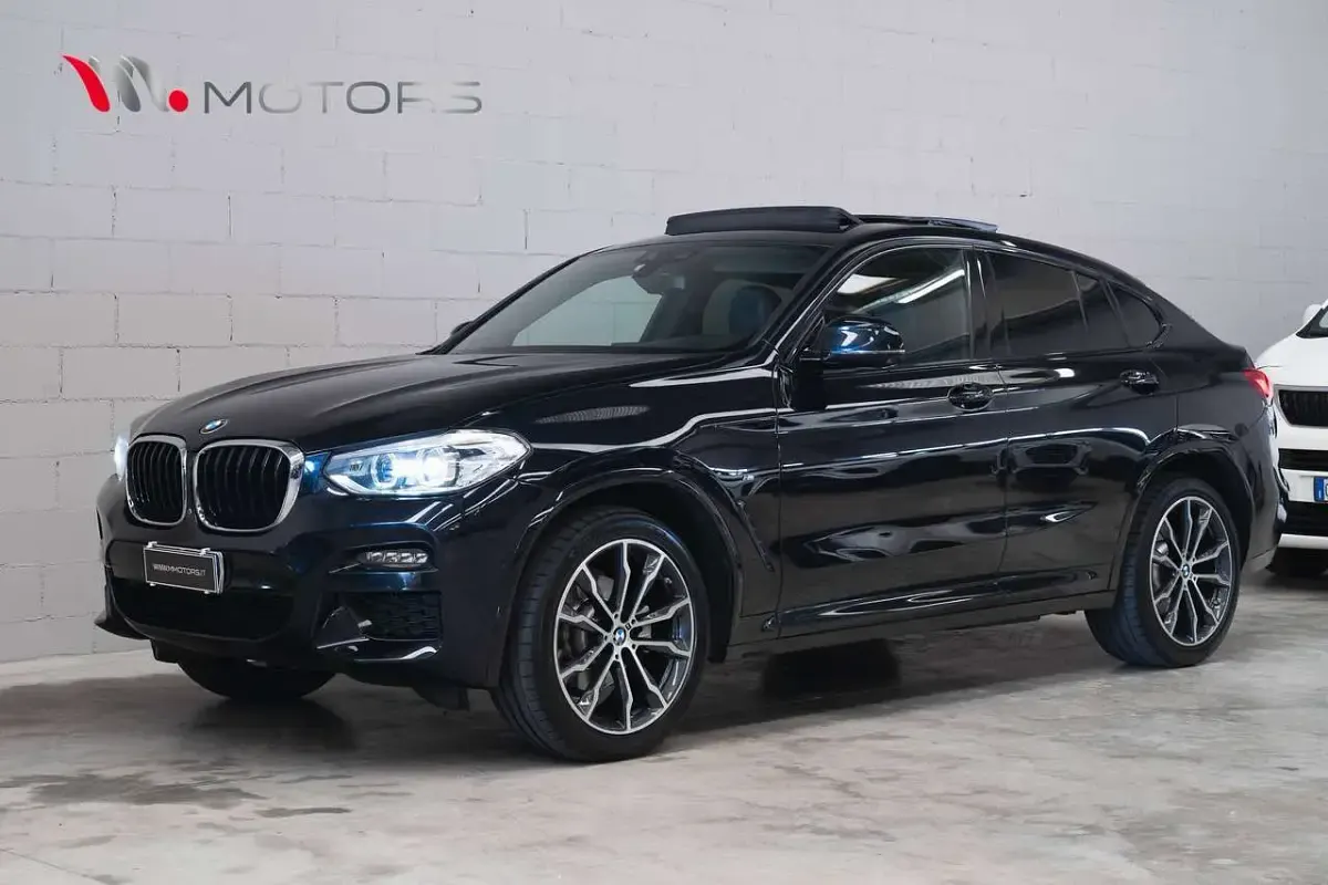 Usata BMW X4 M Sport 190 CV (139 kW) 2021 Mediteran blau SUV
