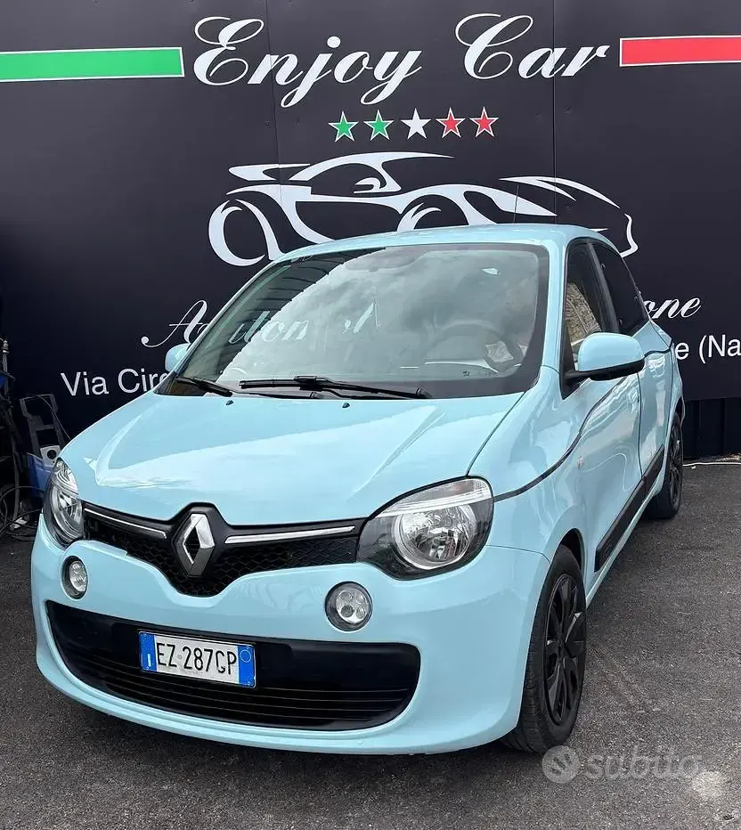 Usata Renault Twingo SE 69 CV (50 kW) 2015 Bluazzurro Utilitaria