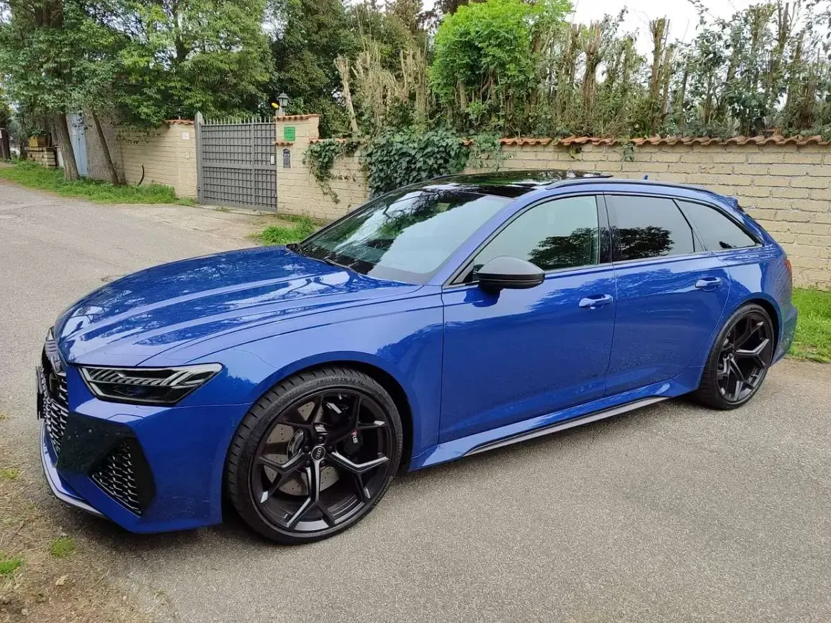 Usata Audi RS6 Performance 630 CV (463 kW) 2024 Blu Station wagon