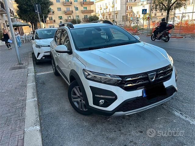 Usata Dacia Sandero Stepway 101 CV (74 kW) 2022 Bianco Utilitaria