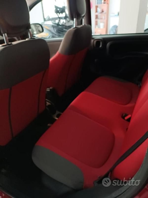 Usata Fiat Panda 69 CV (50 kW) 2015 Rosso Utilitaria