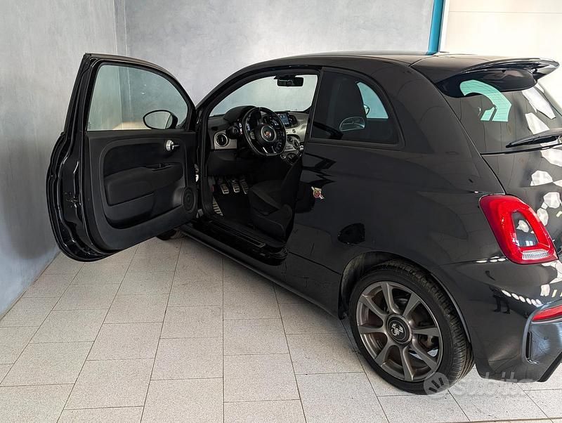 Usata Abarth 500 Turismo 121 kW (165 CV) 2023 Berlina