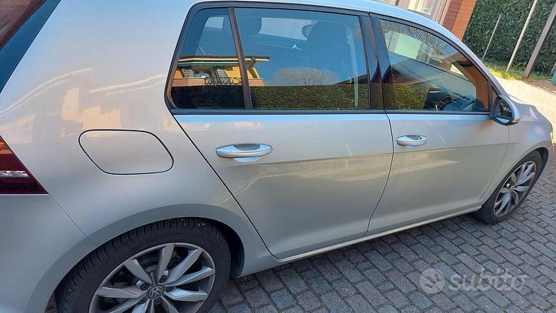 Usata VW Golf VII 110 CV (80 kW) 2016 Grigio Berlina