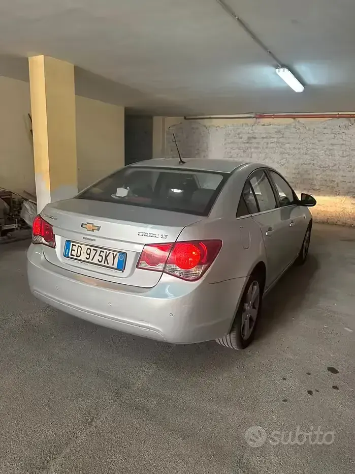 Usata Chevrolet Cruze 150 CV (110 kW) 2010 Grigio Berlina