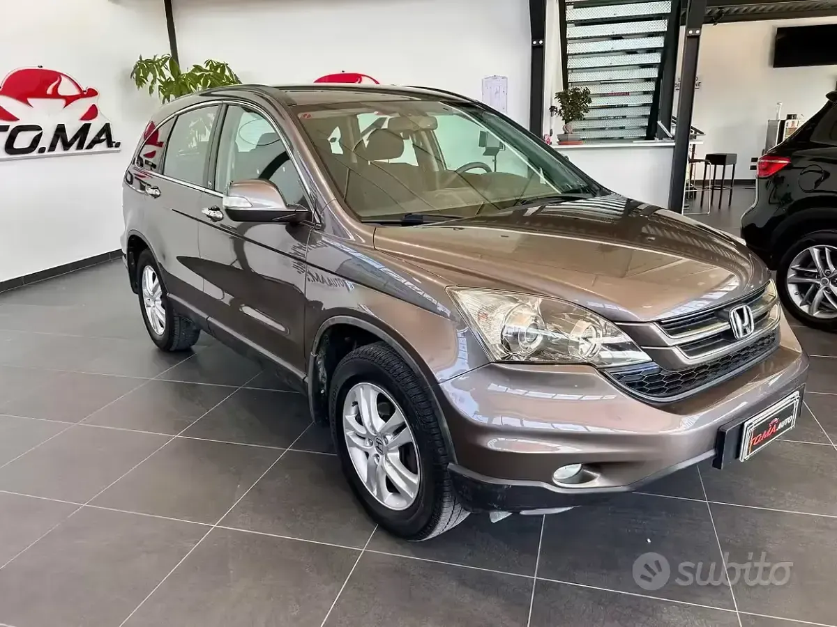 Usata Honda CR-V Elegance 150 CV (110 kW) 2011 Marrone SUV