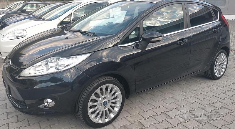 Usata Ford Fiesta 2012 Nero Berlina
