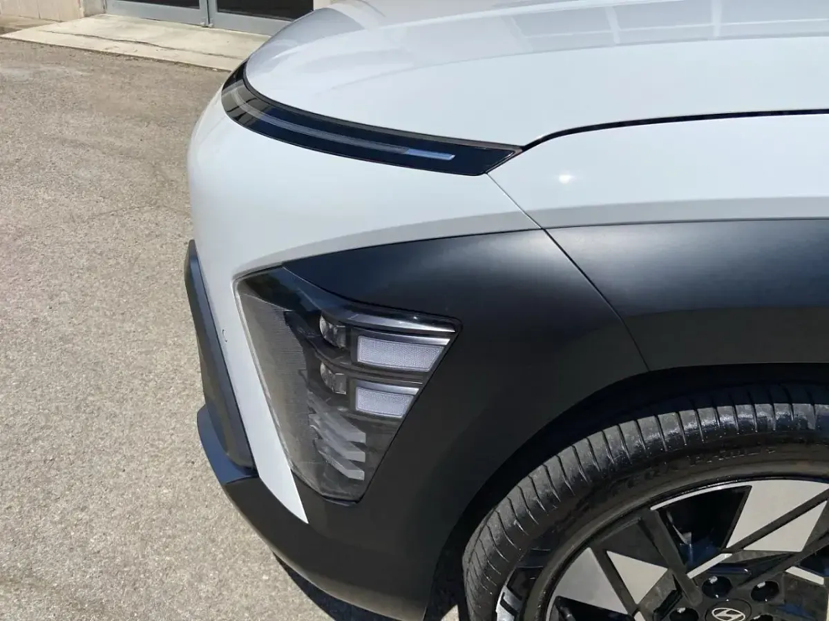 Usata Hyundai Kona 141 CV (103 kW) 2025 Bianco SUV