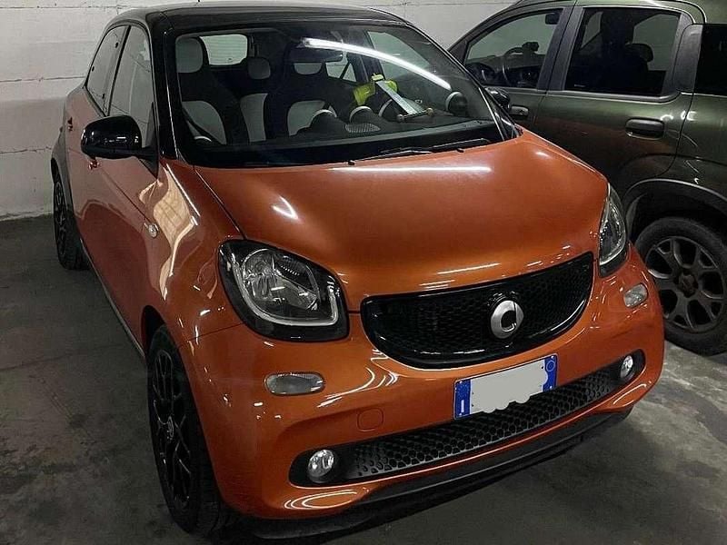 Arancione Usata 2016 Smart ForFour Passion Utilitaria | 9500 € (Ottimo prezzo) - Immagine 1/4