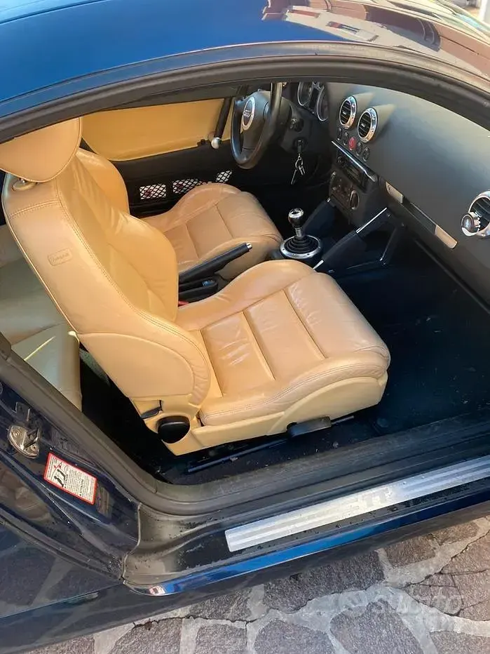 Usata Audi TT 179 CV (131 kW) 2005 Blu Coupé