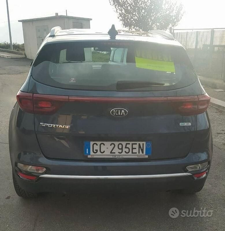 Usata Kia Sportage 132 CV (97 kW) 2020 Blu/azzurro SUV