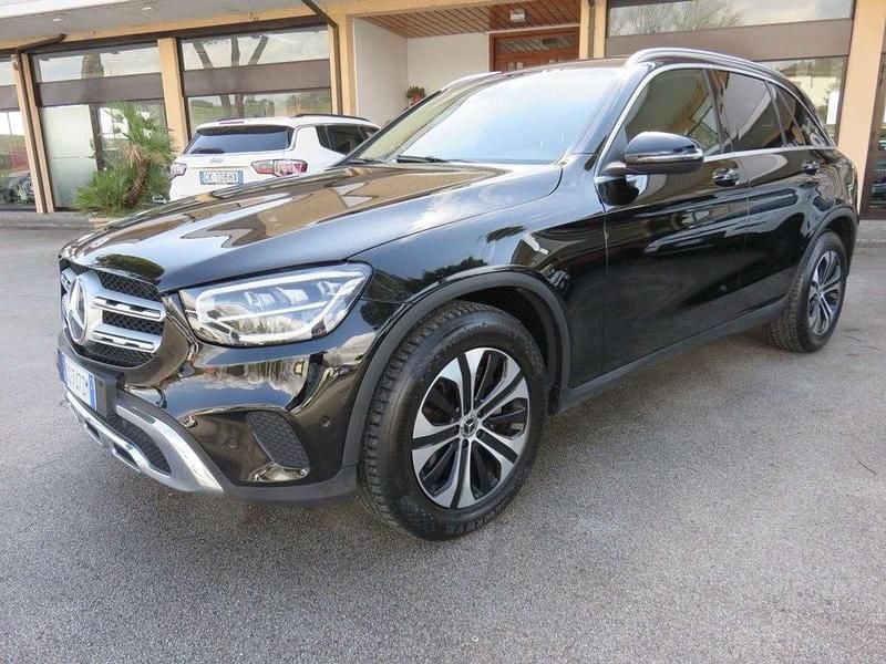 Usata Mercedes GLC220 Business 194 CV (142 kW) 2021 Nero SUV