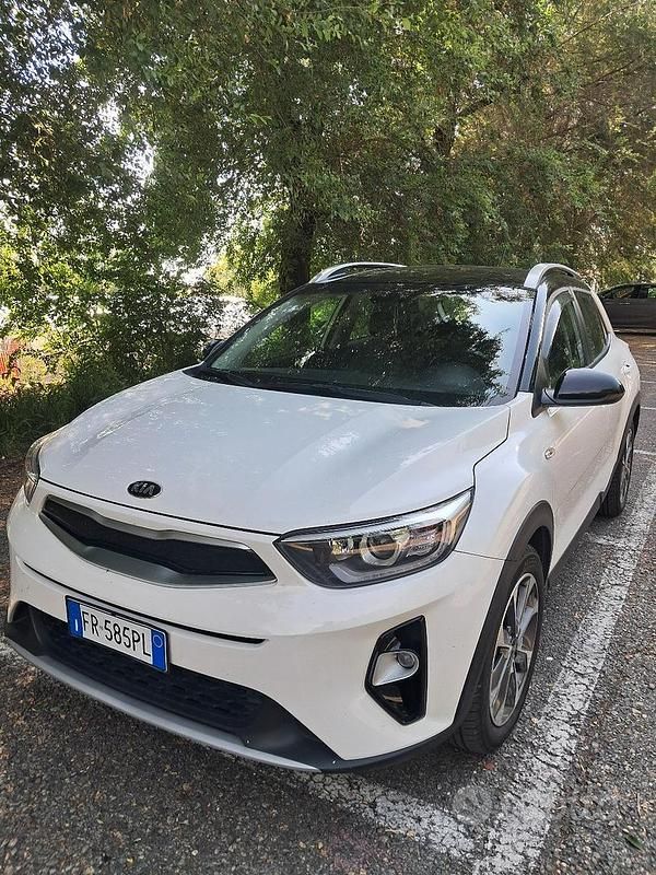 Usata Kia Stonic Style 100 CV (73 kW) 2018 Bianco SUV
