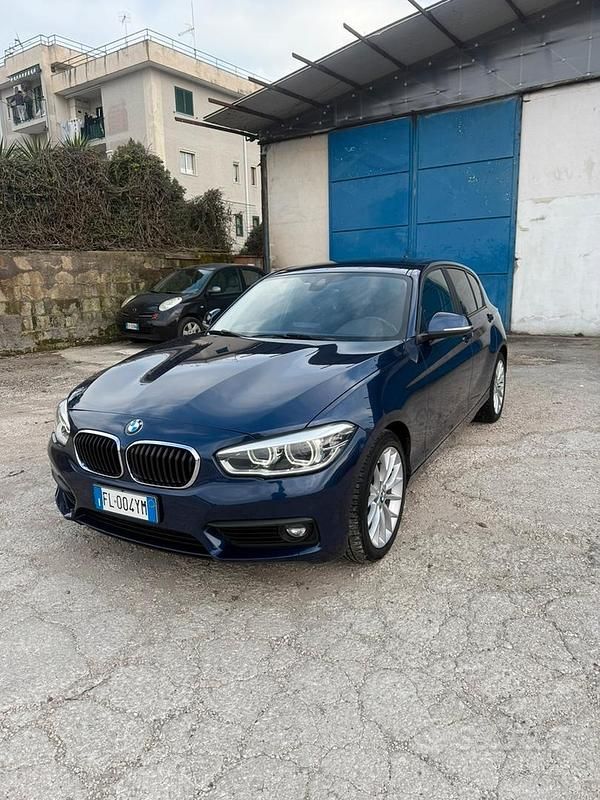 Usata BMW 118 Comfort Edition 150 CV (110 kW) 2015 Blu Utilitaria