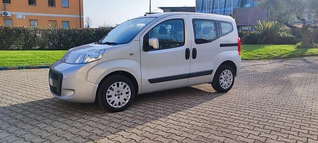 Usata Fiat Qubo Lounge 95 CV (69 kW) 2016 Argento Monovolume