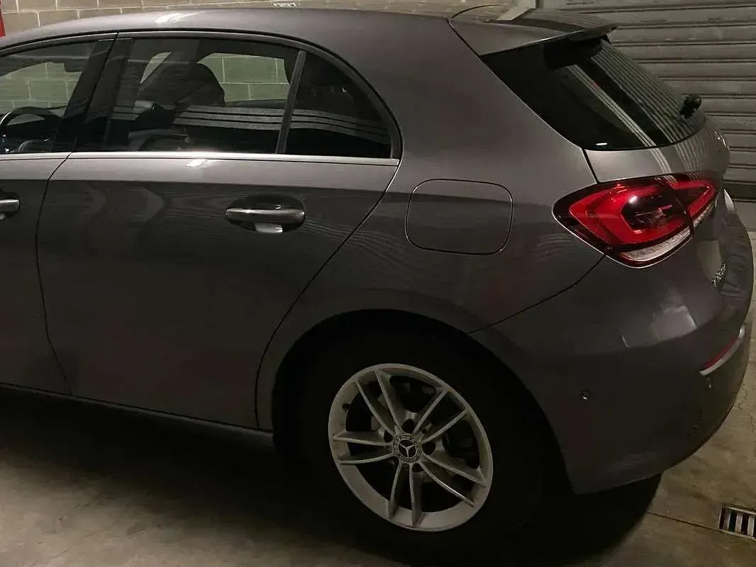 Usata Mercedes A180 Premium 116 CV (85 kW) 2019 Grigio Berlina