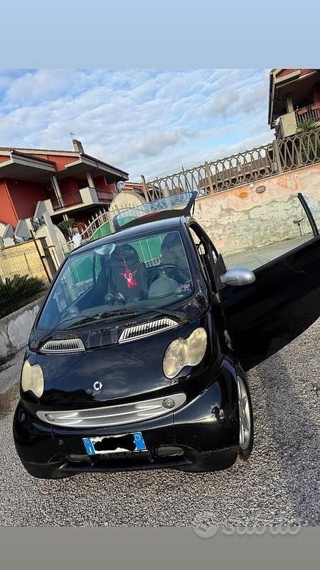 Nero Usata 2003 Smart ForTwo Coupé Coupé | 1000 € (Ottimo prezzo) - Immagine 1/4