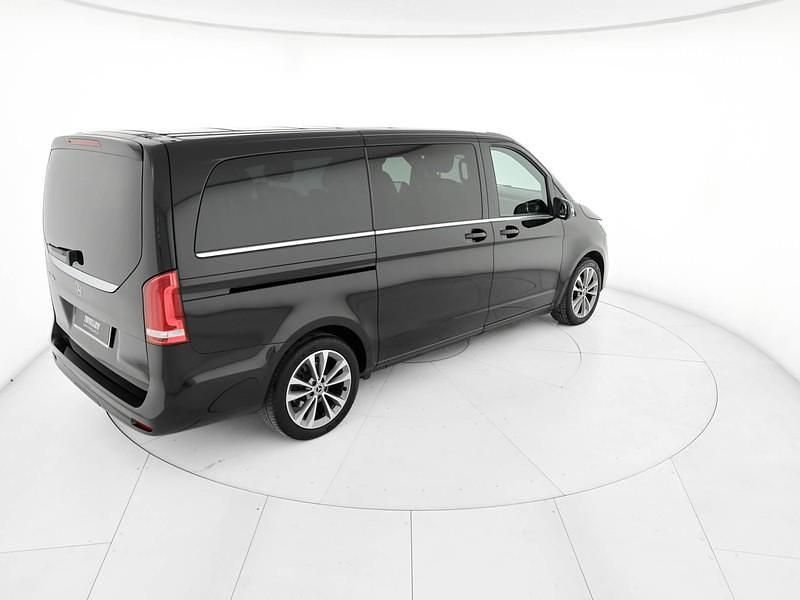 Usata Mercedes V220 Business 163 CV (119 kW) 2021 Nero Monovolume