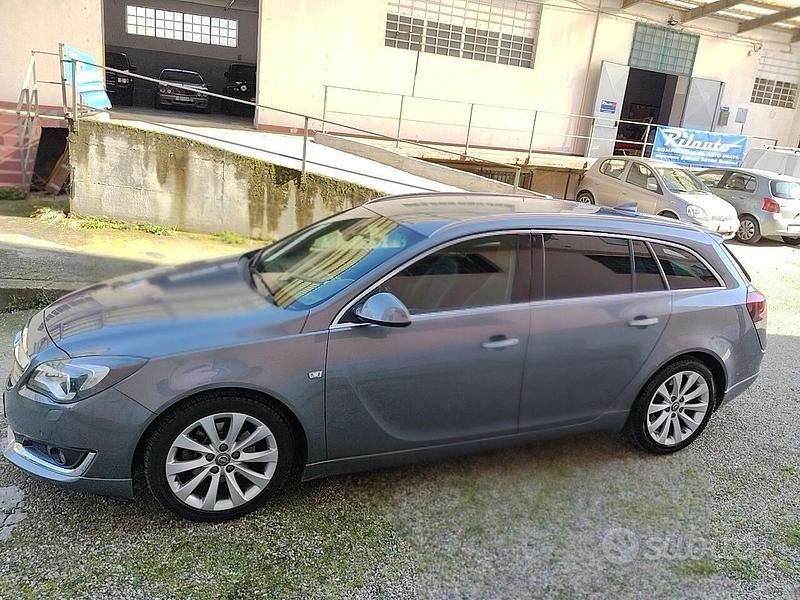 Usata Opel Insignia Cosmo 170 CV (125 kW) 2015 Grigio Station wagon